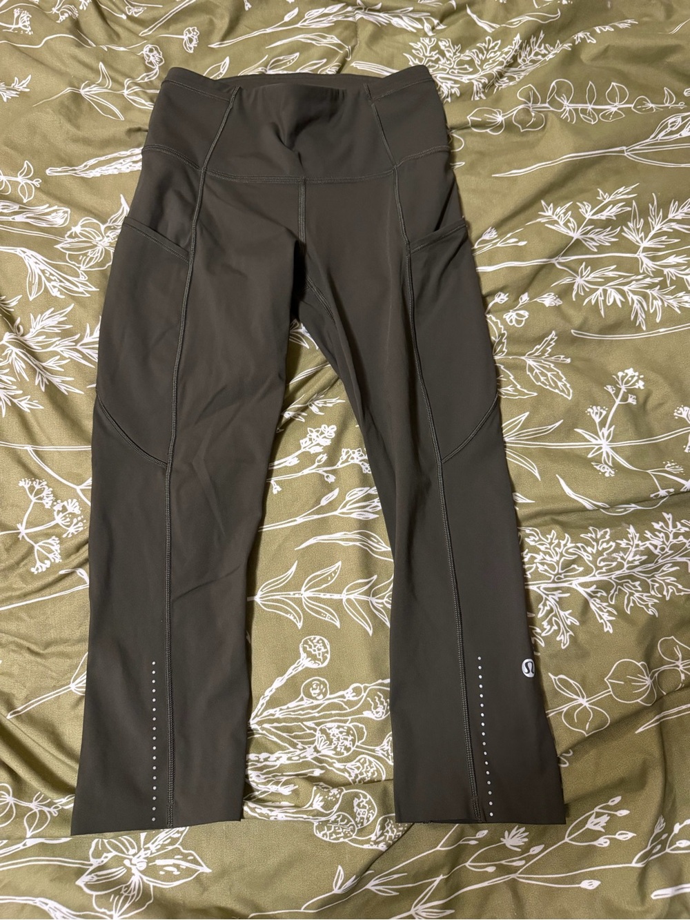 lululemon athletica Women’s Olive fast and free Pocket Leggings